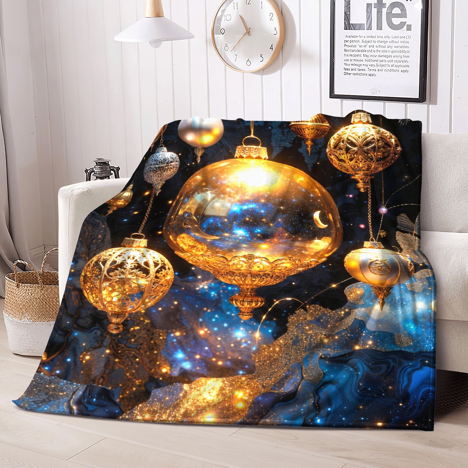 Celestial Ornament Glow Throw Blanket – Holiday Glam Galaxy Decor (Gold & Midnight Blue)